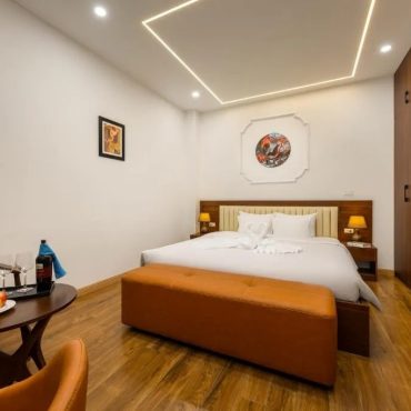 city lights hotel hanoi